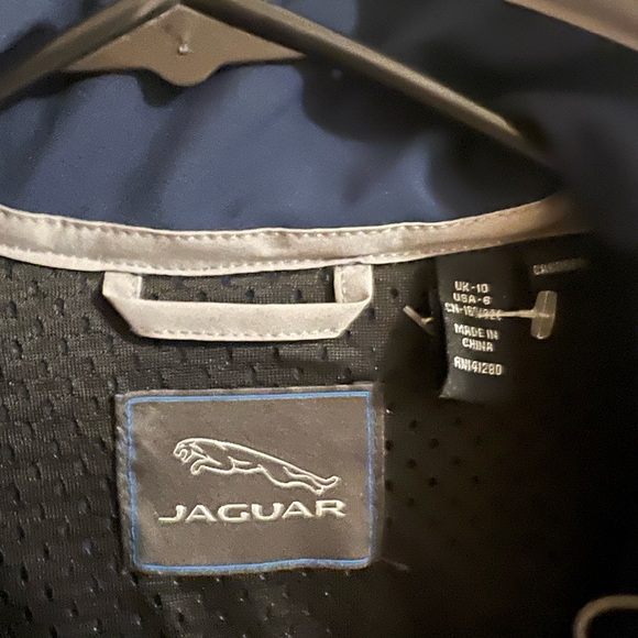 Jaguar Jacket - Picture 4 of 4